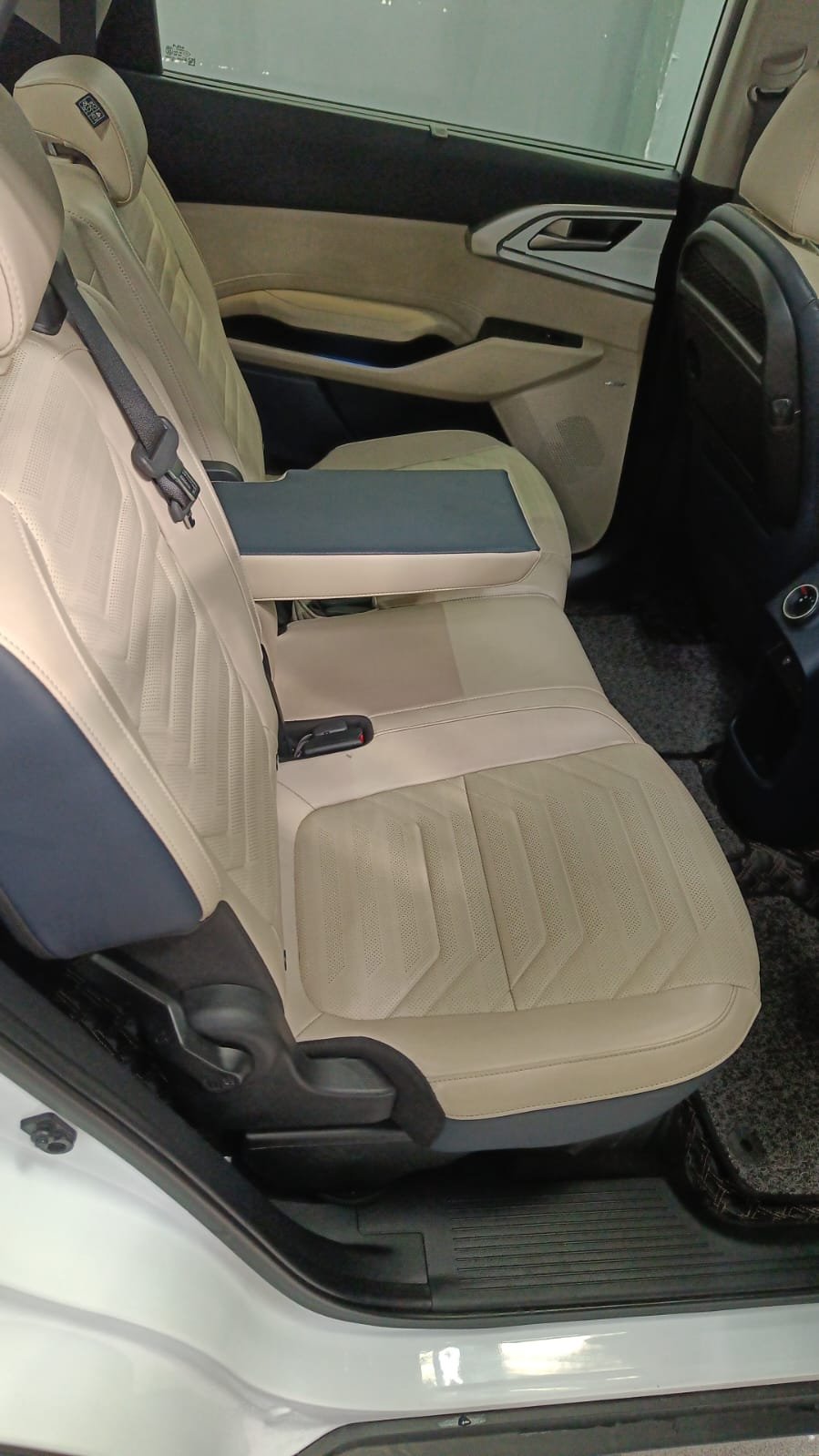 
								CARENS G1.5 DCT LUXARY PLUS 7 full									