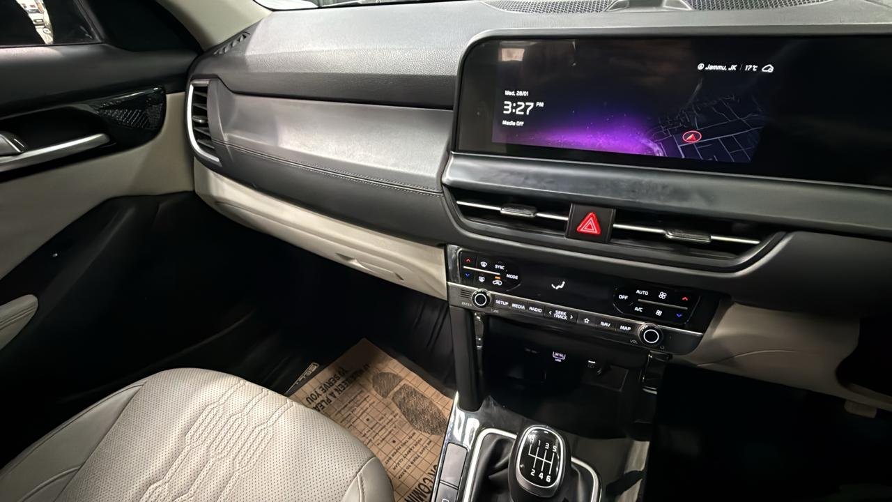 
								Seltos HTX 1.5 Petrol full									