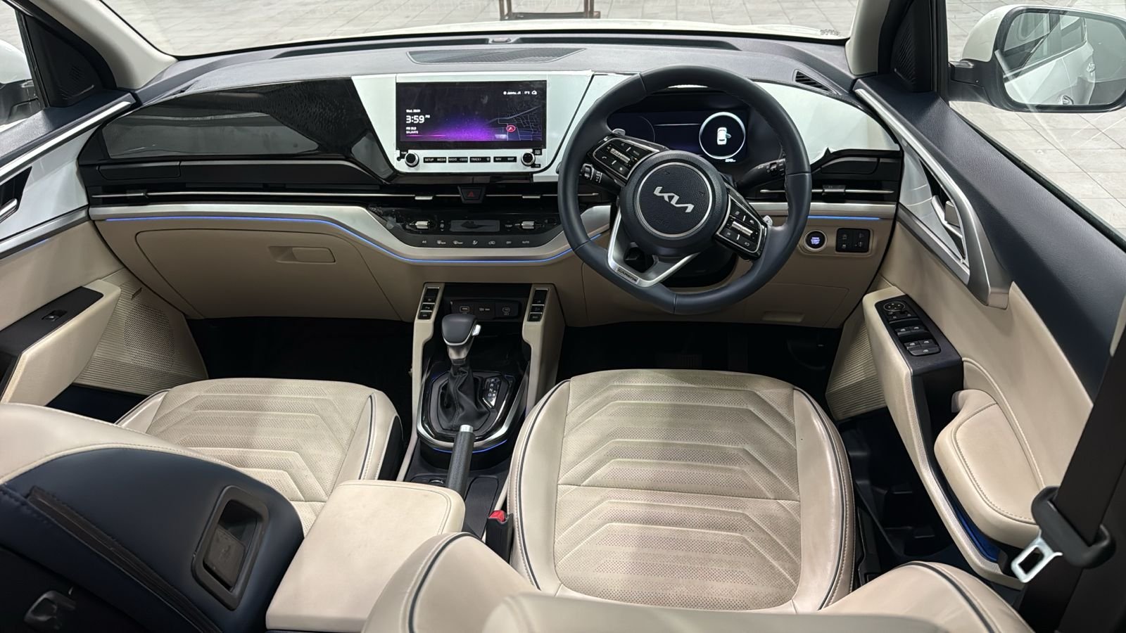 
								CARENS G1.5 DCT LUXARY PLUS 7 full									