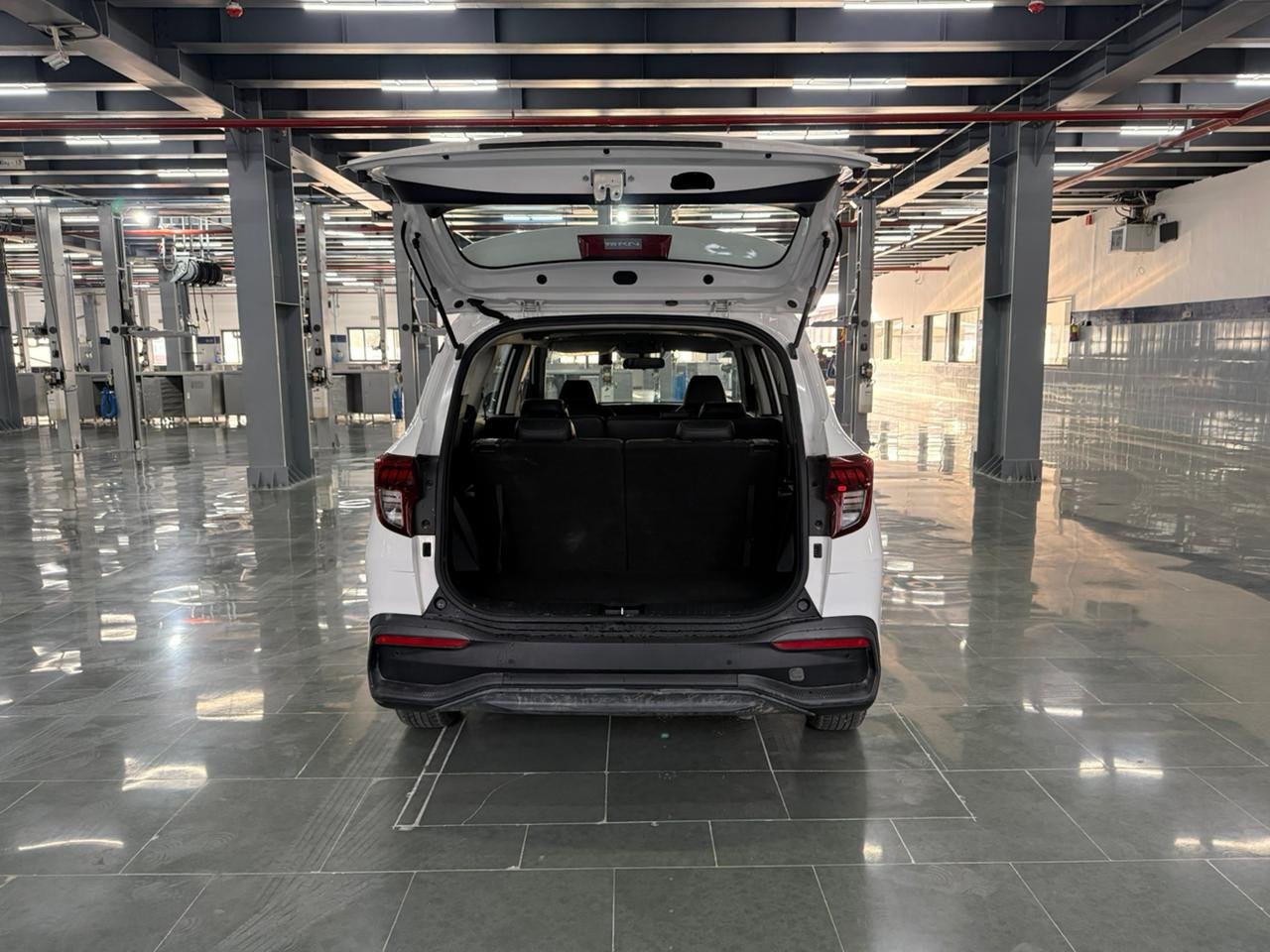 
								“Caren G1.5 6MT in Gravity White – Now at AM KIA Jammu!” full									