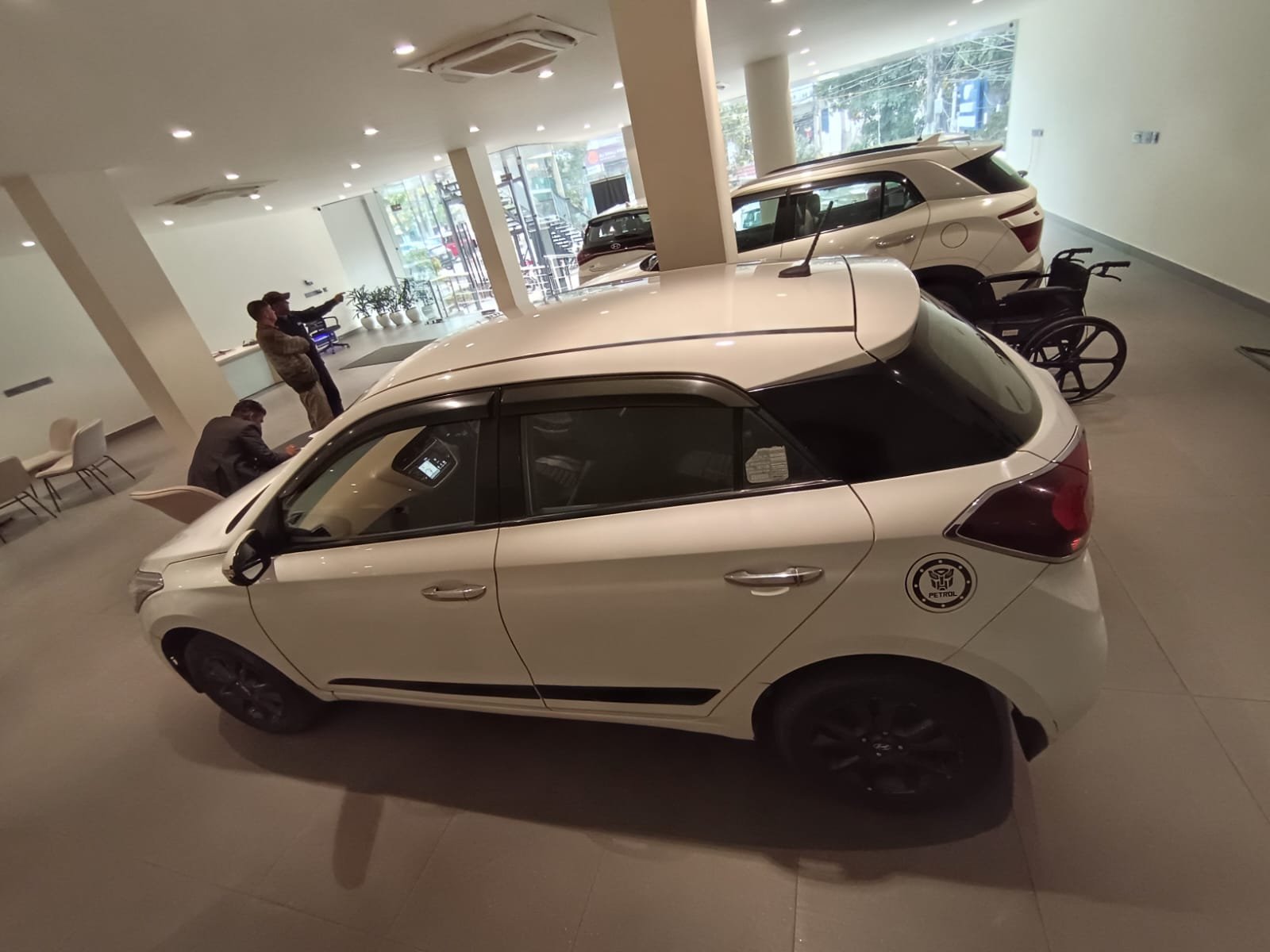 
								🚗 Hyundai i20 Sportz+ VTVT full									