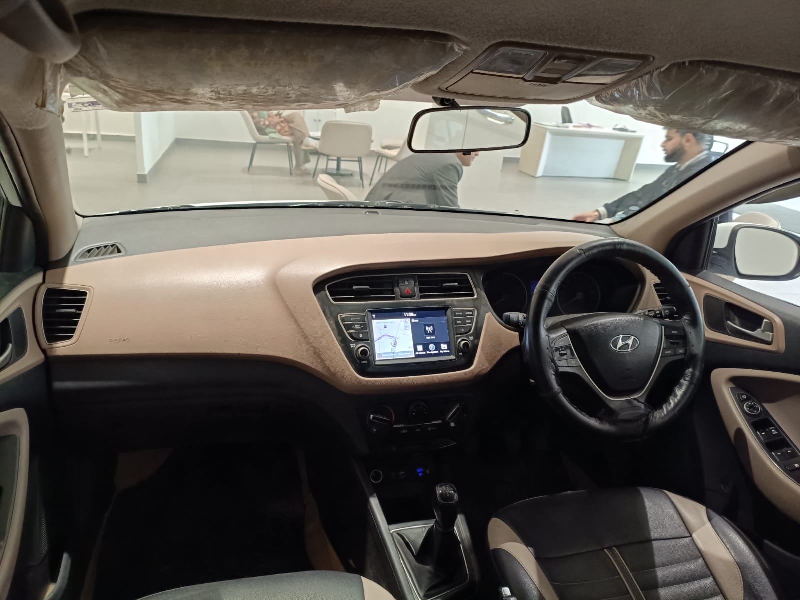 
								🚗 Hyundai i20 Sportz+ VTVT full									