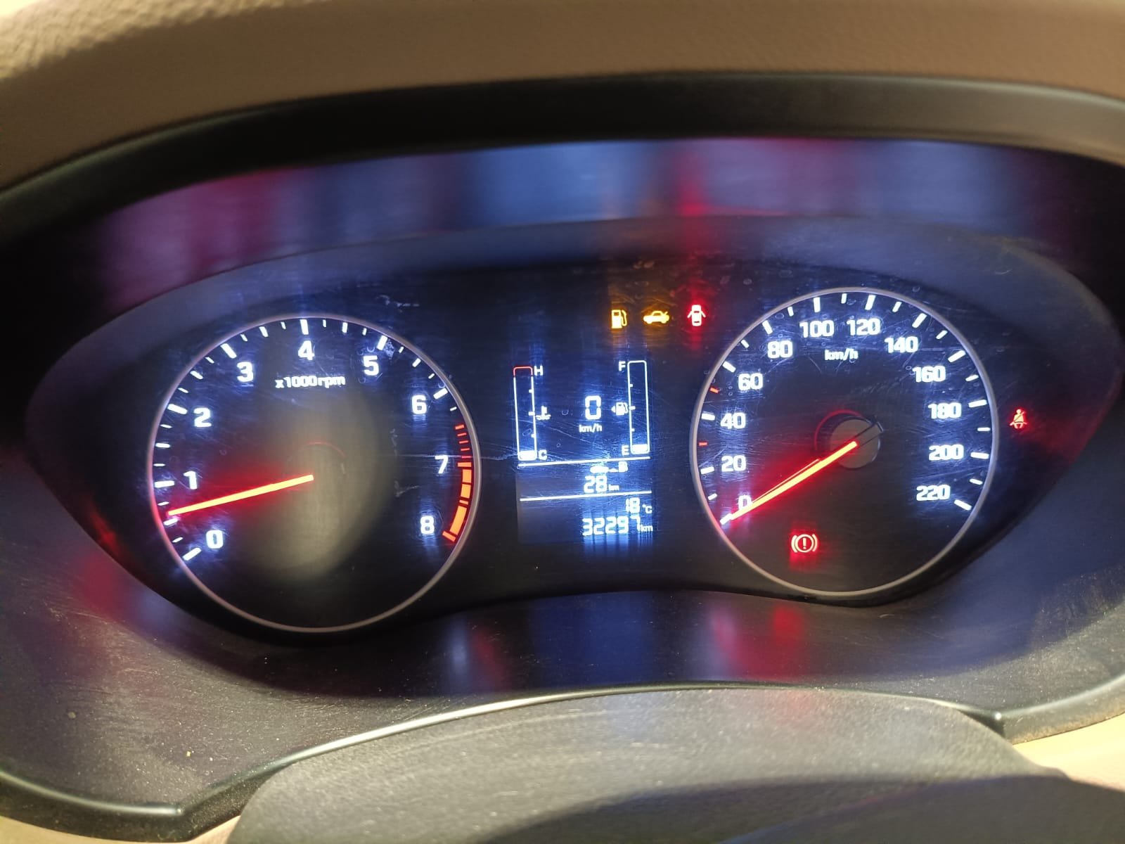 
								🚗 Hyundai i20 Sportz+ VTVT full									