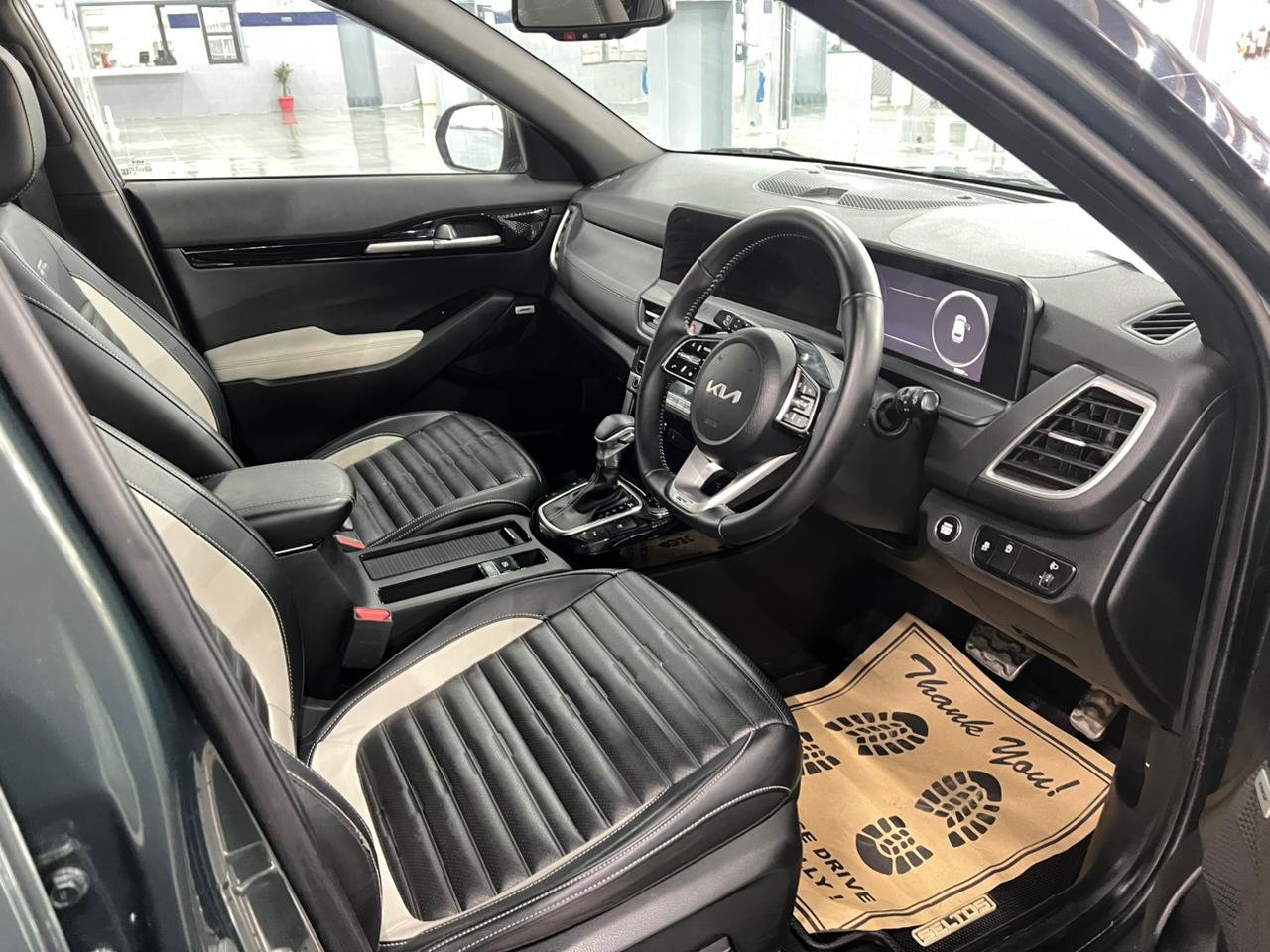 
								KIA SELTOS GTX PLUS AT 1.5 DIESEL full									