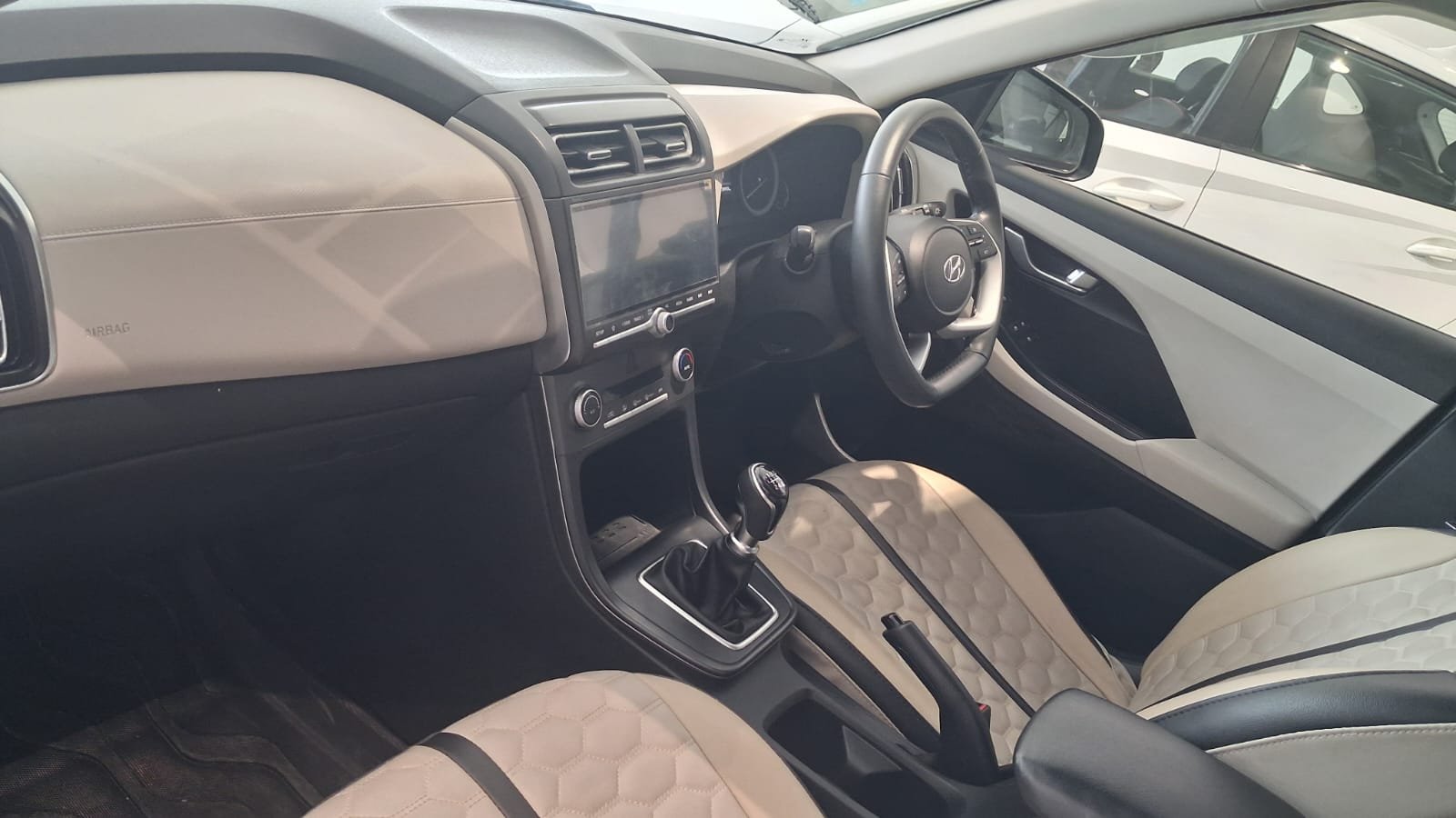 
								🚗 Hyundai Creta 1.5 MPI MT SX full									