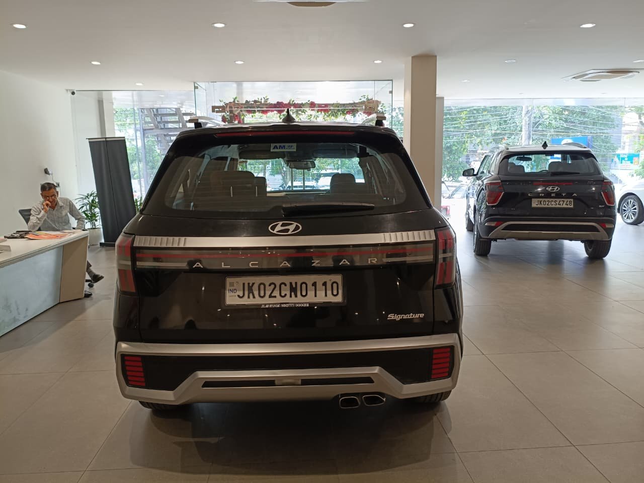 
								Hyundai Alcazar 1.5 AT Signature 7-Seater full									