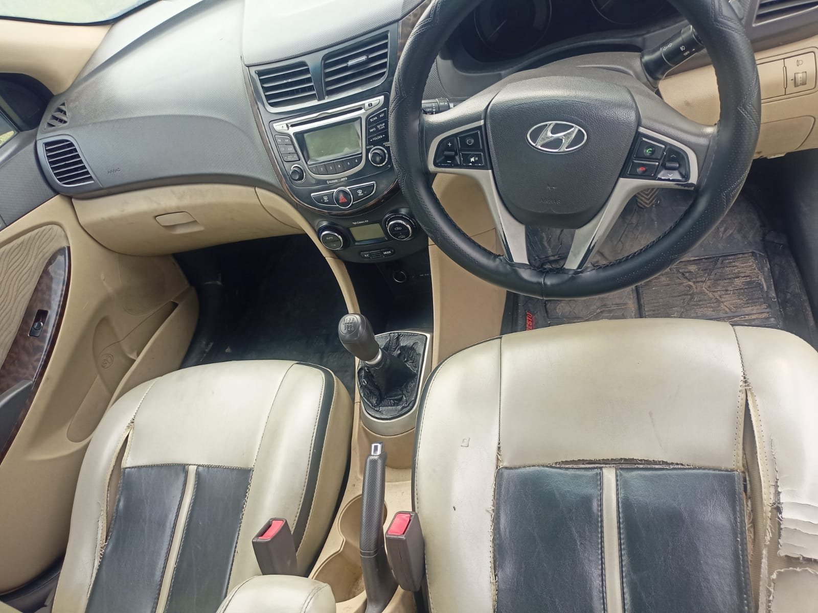 
								🚗 Hyundai Verna CRDi 1.6 BS IV full									