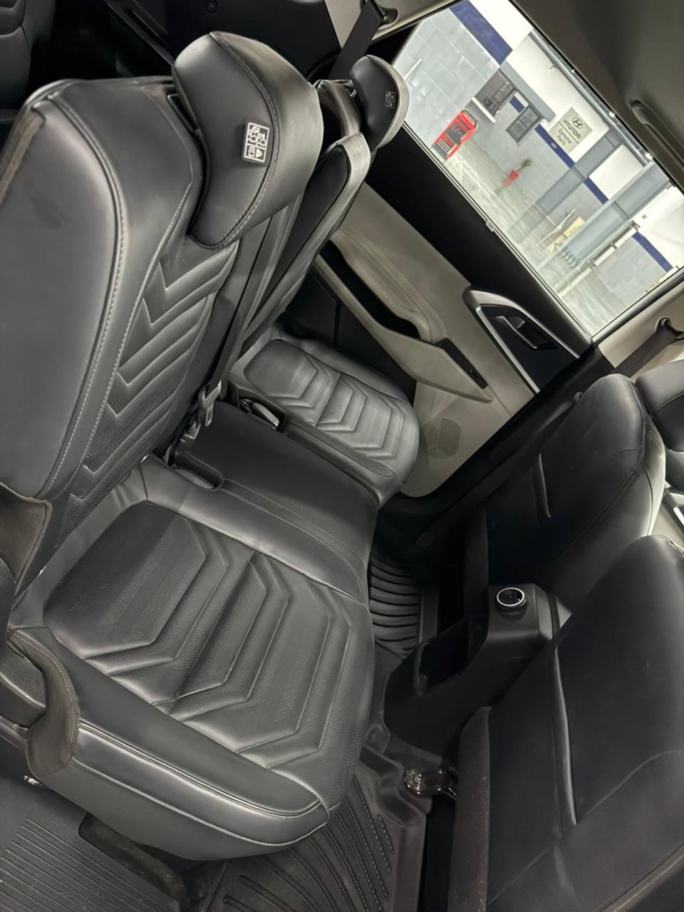 
								🚘 KIA CARENS G1.5 MT GRAVITY full									