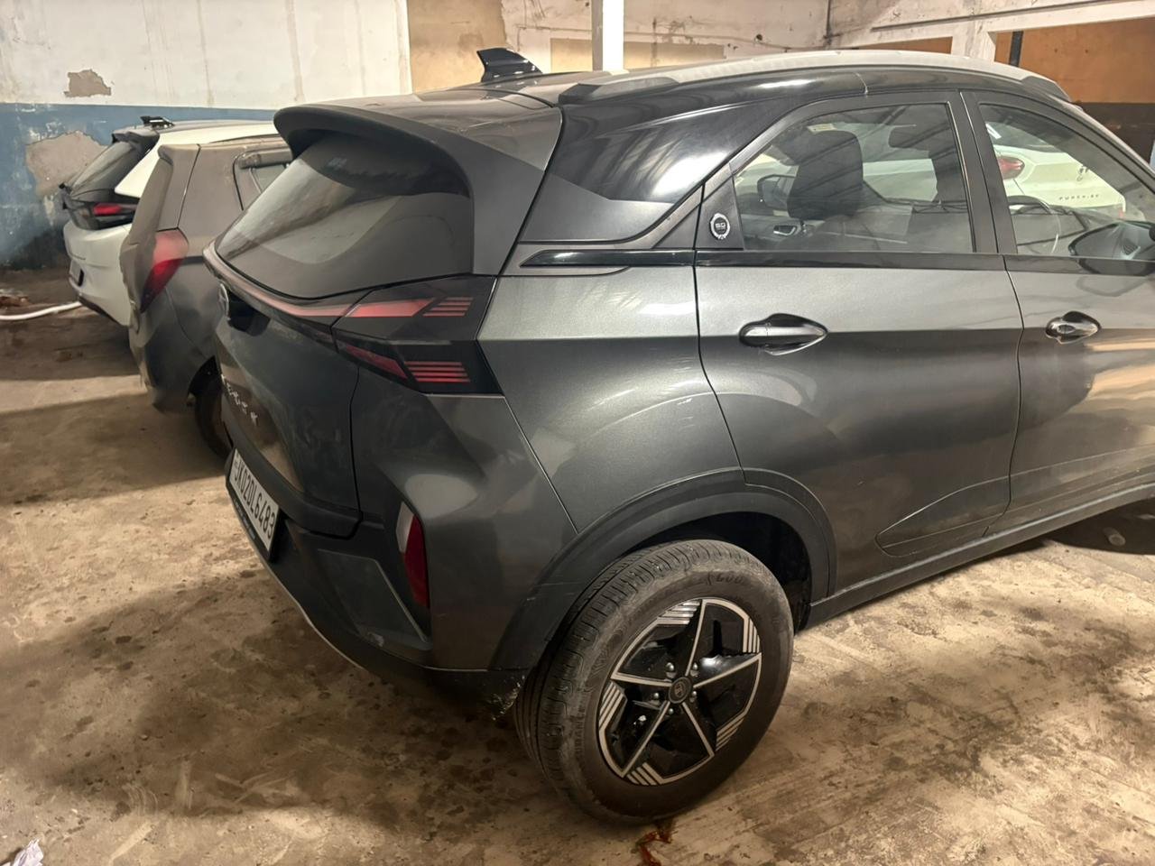 
								🚘 TATA NEXON FRLS+S DMT full									