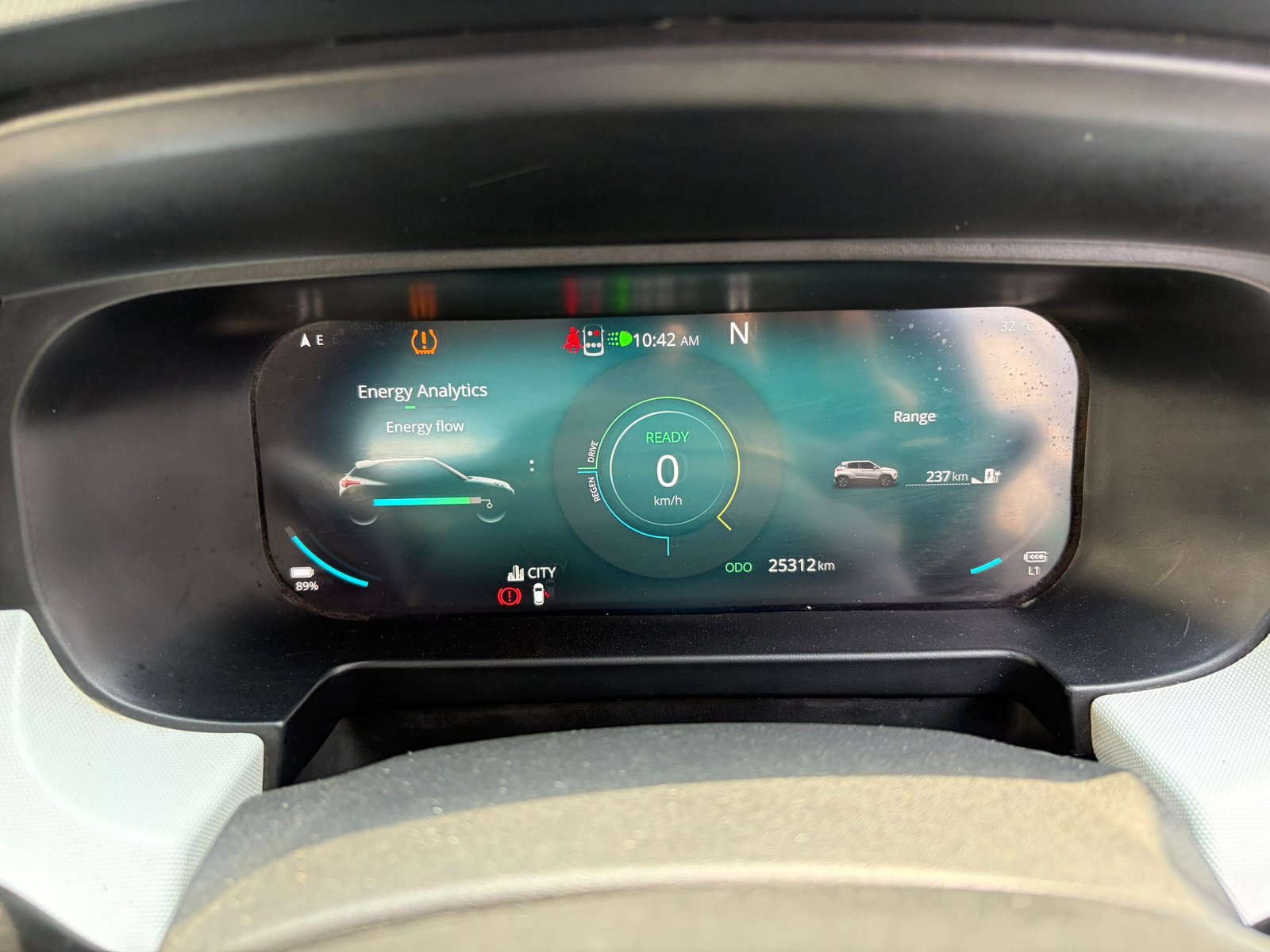 
								TATA PUNCH EV full									