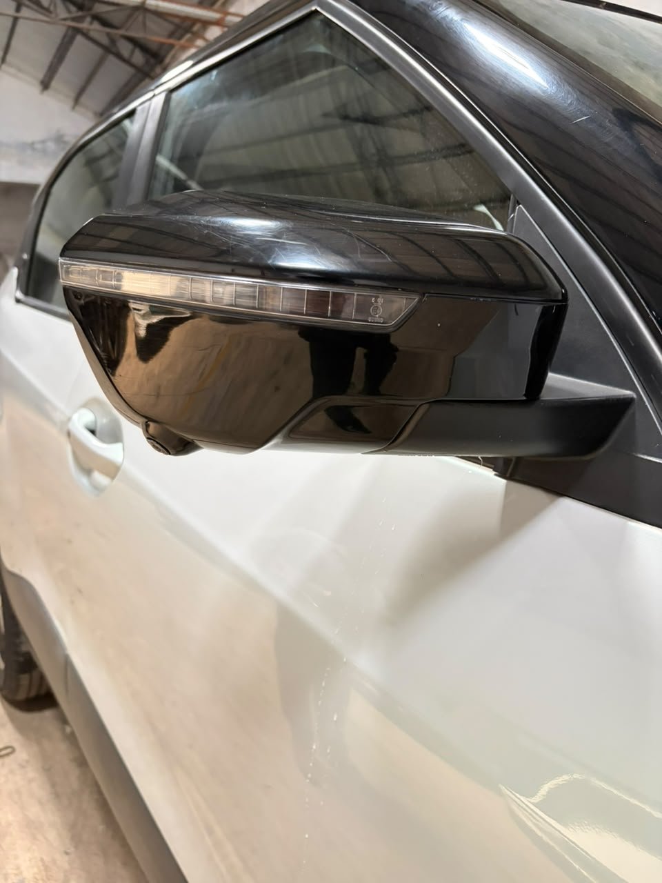 
								TATA PUNCH EV full									