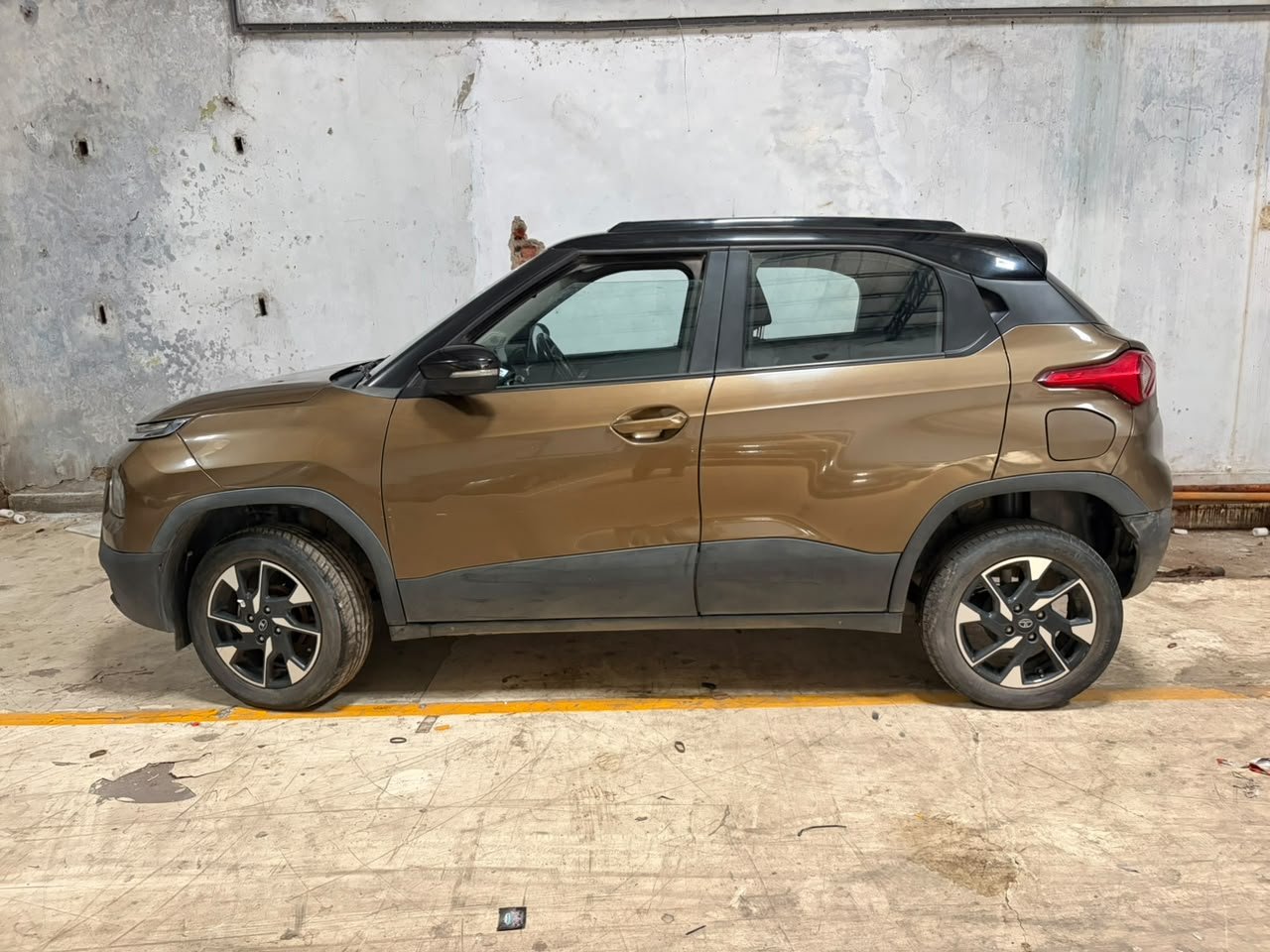 
								🚗 TATA PUNCH CREATIVE 1.2 PETROL MT full									