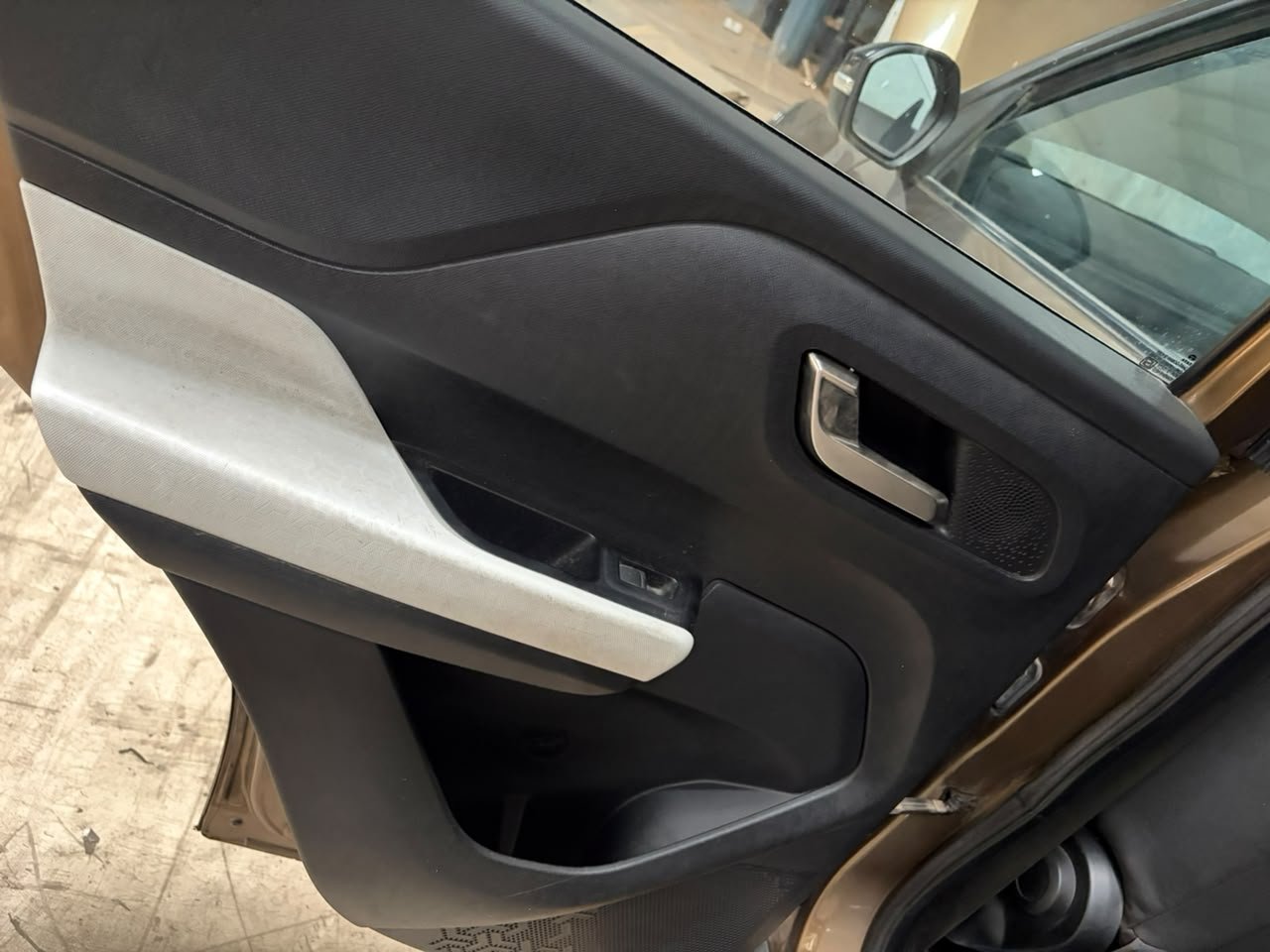 
								🚗 TATA PUNCH CREATIVE 1.2 PETROL MT full									