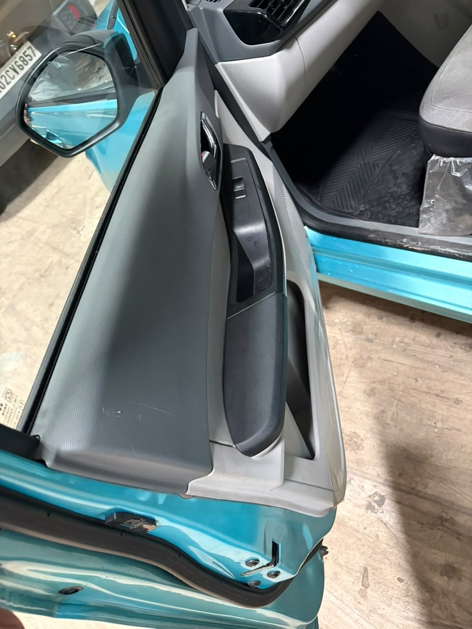 
								🚗 TATA TIAGO XZ+ 1.2 REVOTRON PETROL full									