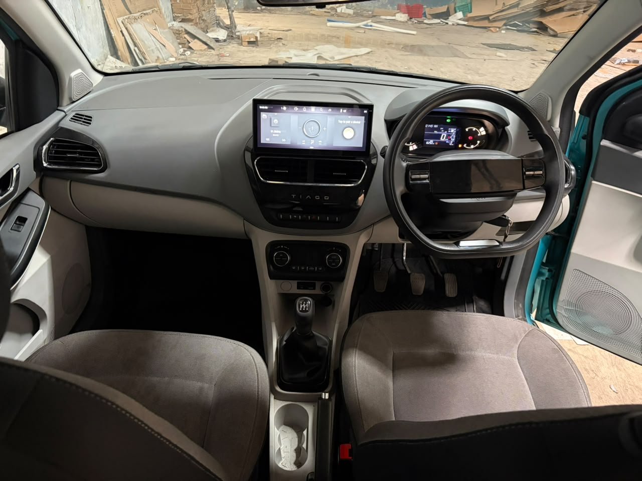 
								🚗 TATA TIAGO XZ+ 1.2 REVOTRON PETROL full									