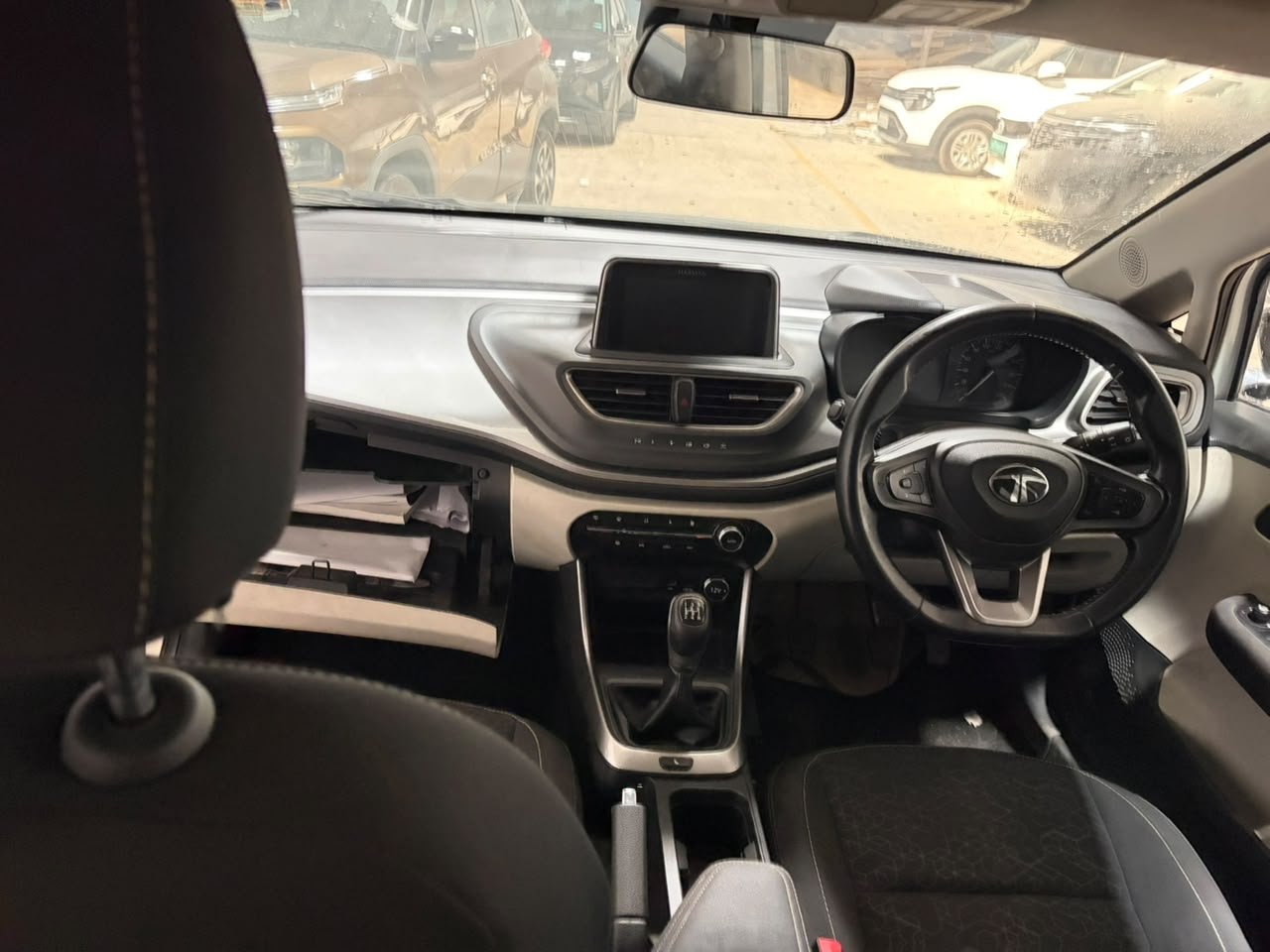 
								TATA ALTROZ XZ+ S 1.2P BS6 🚗✨ full									