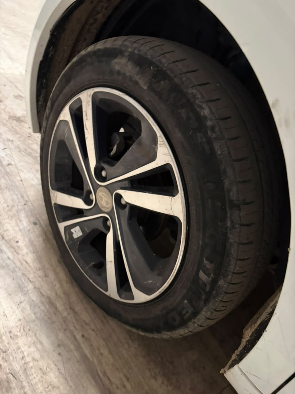 
								TATA ALTROZ XZ+ S 1.2P BS6 🚗✨ full									
