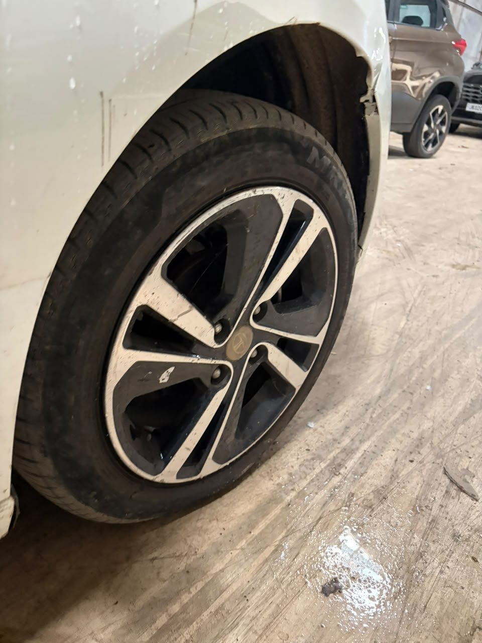 
								TATA ALTROZ XZ+ S 1.2P BS6 🚗✨ full									