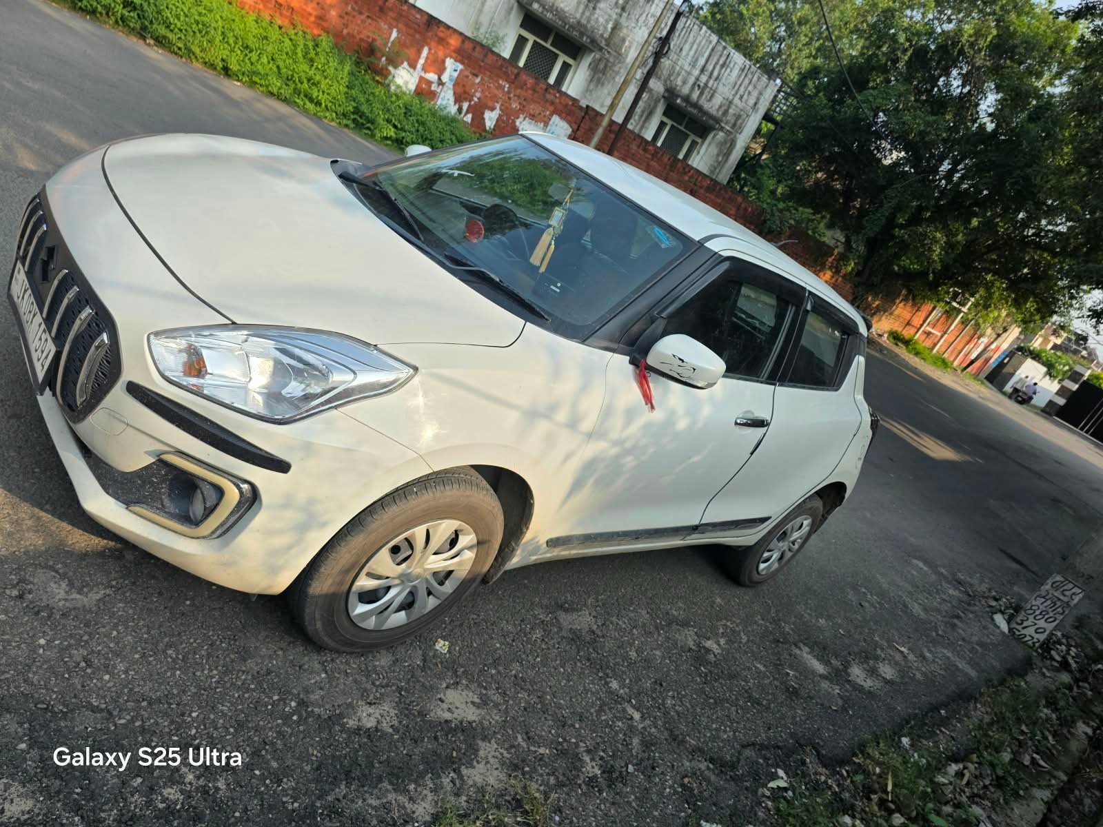 
								Maruti Suzuki Swift VXi full									