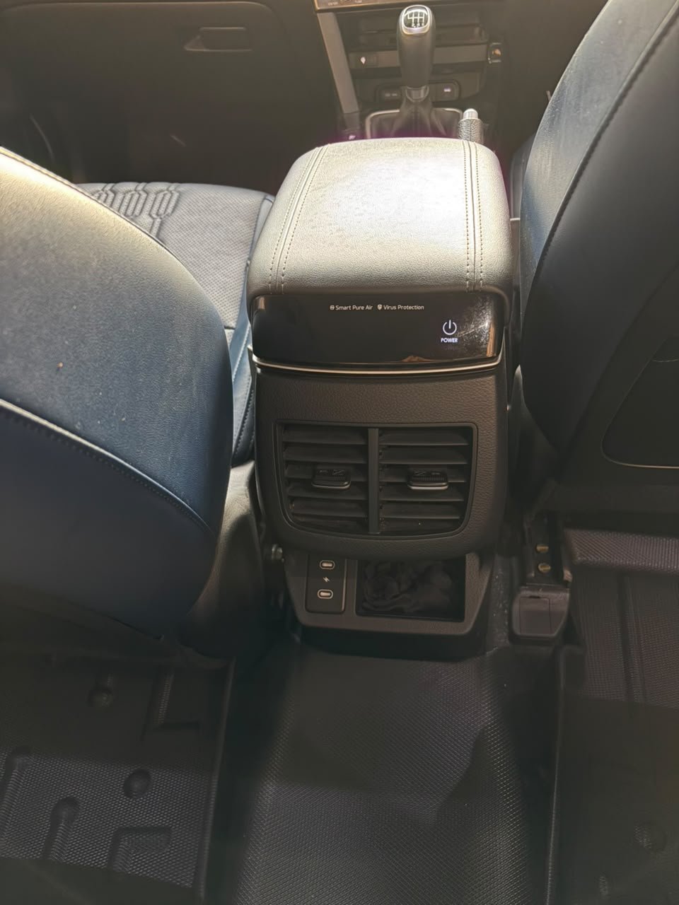 
								KIA SELTOS G1.5 6MT GRAVITY full									