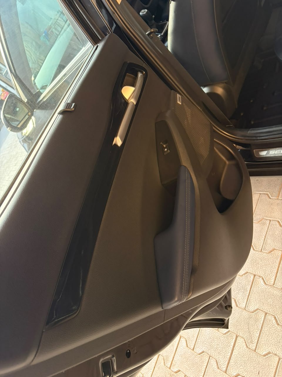 
								KIA SELTOS G1.5 6MT GRAVITY full									