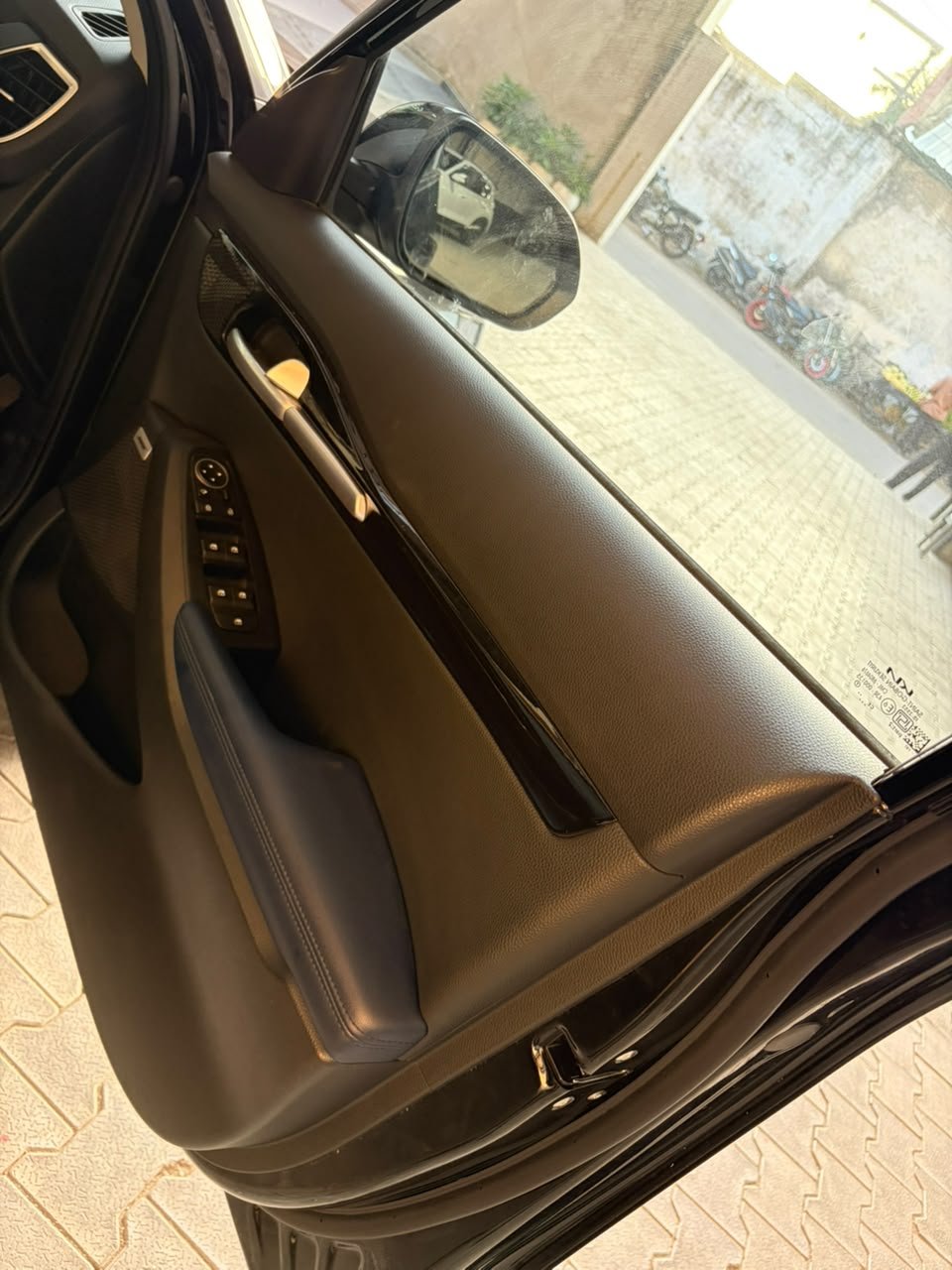 
								KIA SELTOS G1.5 6MT GRAVITY full									