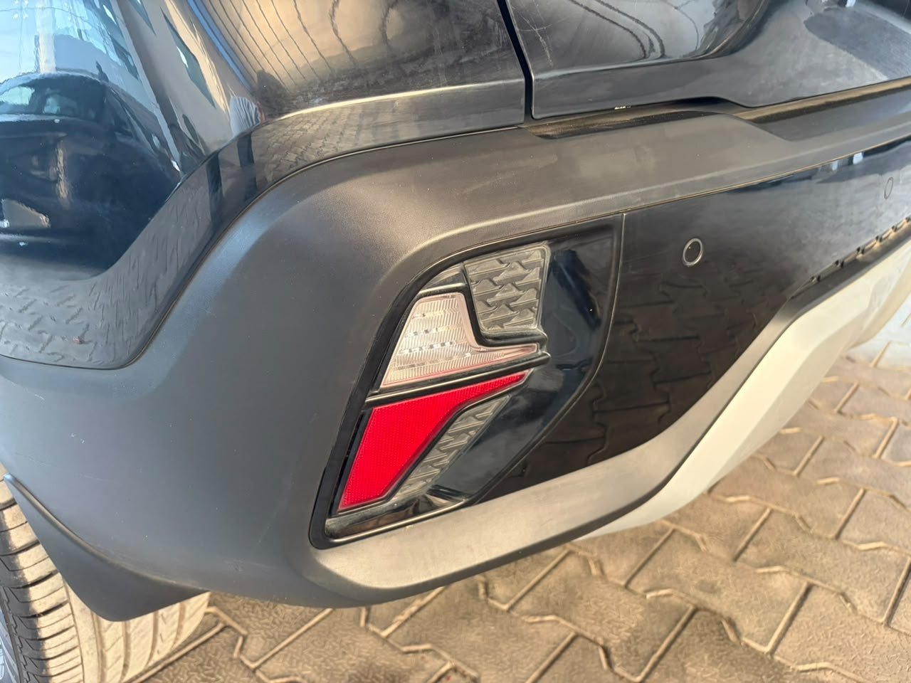 
								KIA SELTOS G1.5 6MT GRAVITY full									